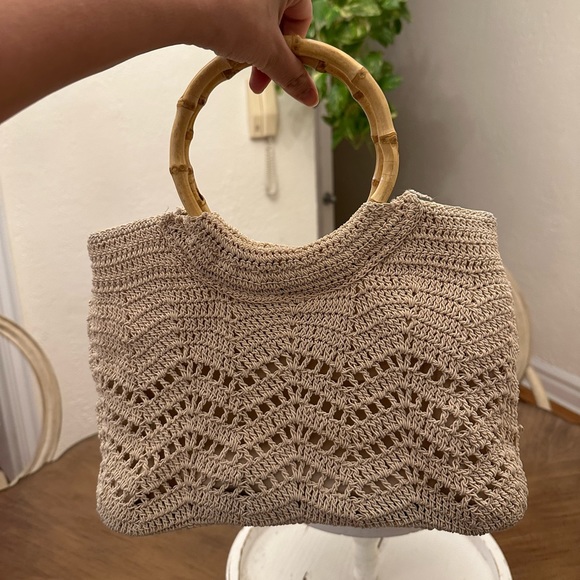 Stunning wooden handles crochet/sequence nude/cream bag😍 - Picture 6 of 12